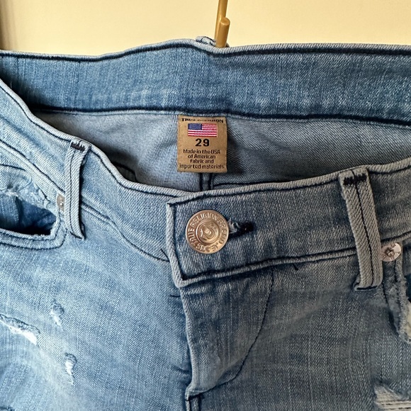 True Religion distressed skinny jeans. Stretchy. Like new! Size 29. - Picture 2 of 4